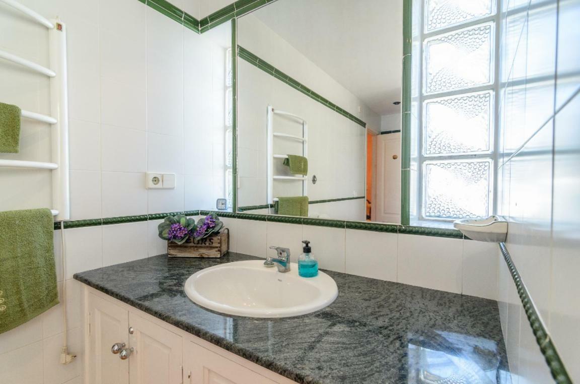 Habitaciones En Casa Centrica Con Piscina Almuñécar Eksteriør bilde