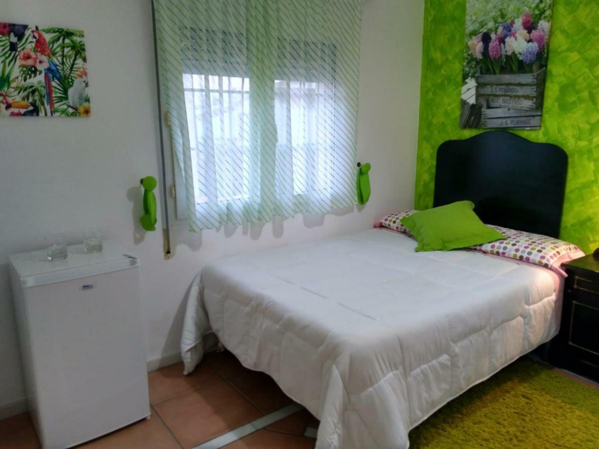 Habitaciones En Casa Centrica Con Piscina Almuñécar Eksteriør bilde